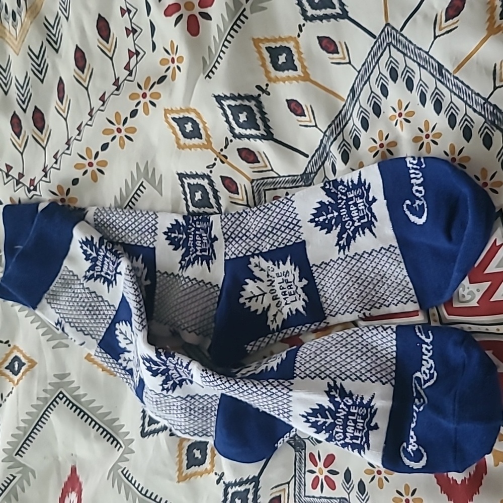 Maple Leaf team socks